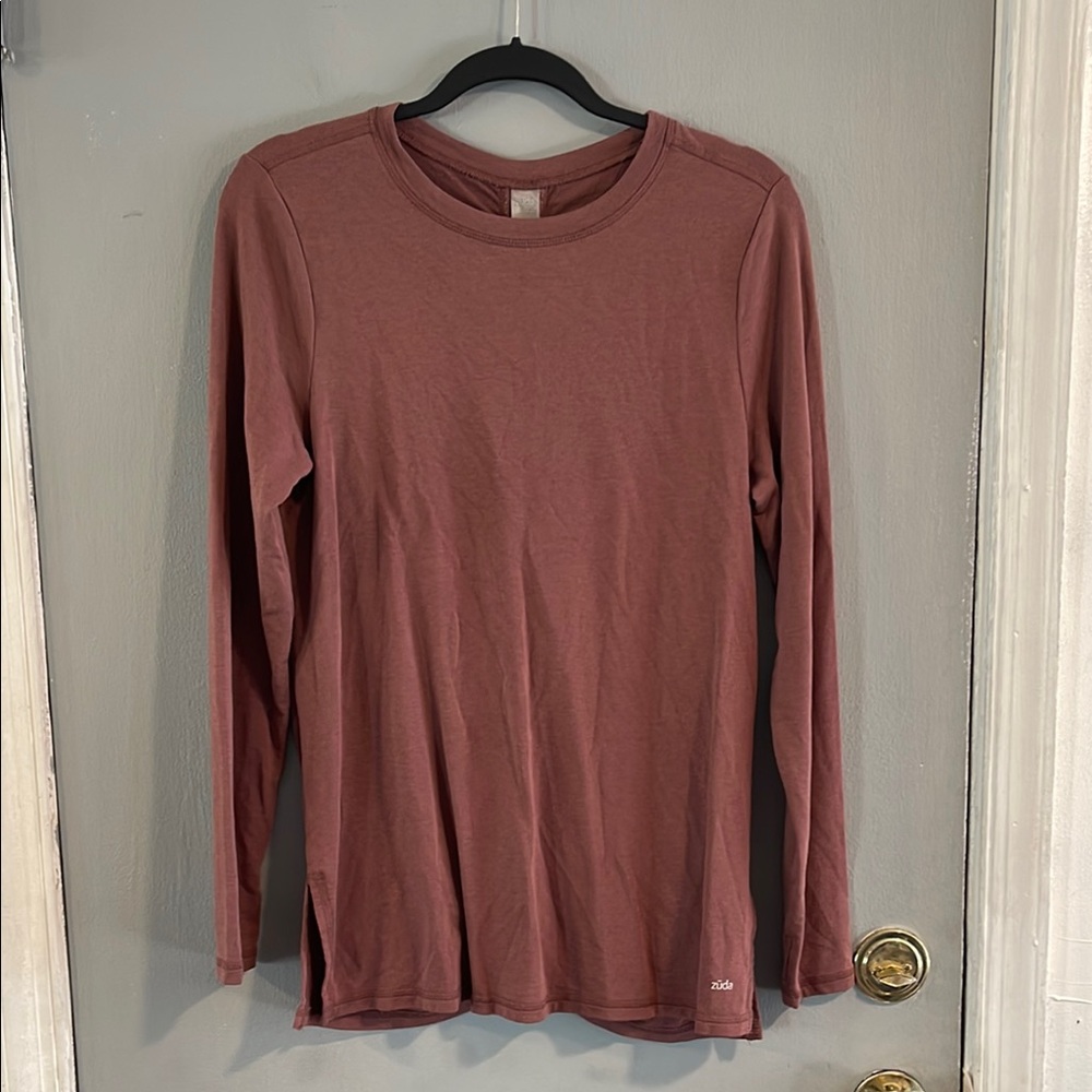 ZUDA ruched back long sleeve rust brown t-shirt size S